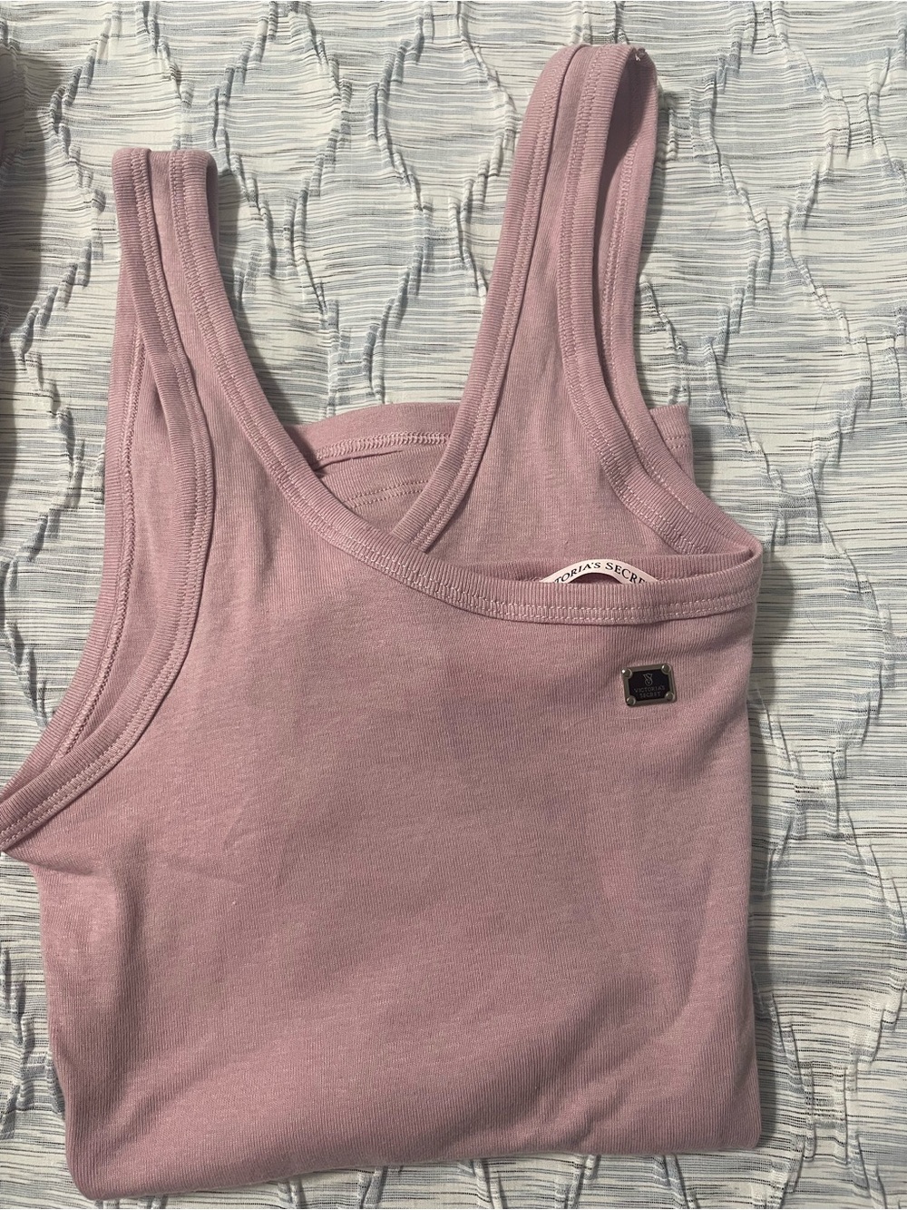 Victoria's Secret Rose Lounge Sleep Set - Picture 4 of 6